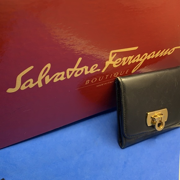 Rare Salvatore Ferragamo Black Leather Gancini Coin Purse card case Wallet - Picture 7 of 7